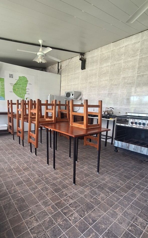 Venta importante complejo de cabañas, zona Abadia. Vistas al rio