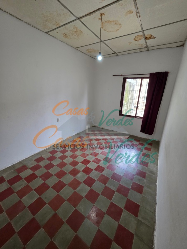 VENTA - Casa 3 dormitorios, patio, esquina