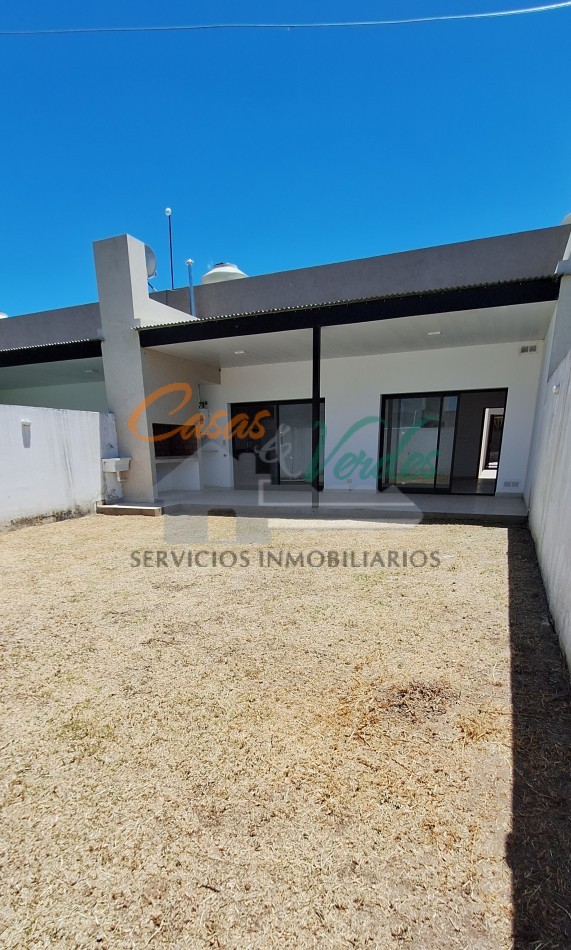 A ESTRENAR, hermosa casa dos. Dorm calle Rondeau y 3 de Febrero 