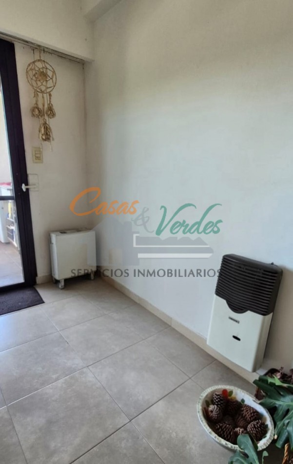 VENTA depto 1 dorm con balcon al Bvar. Moreno