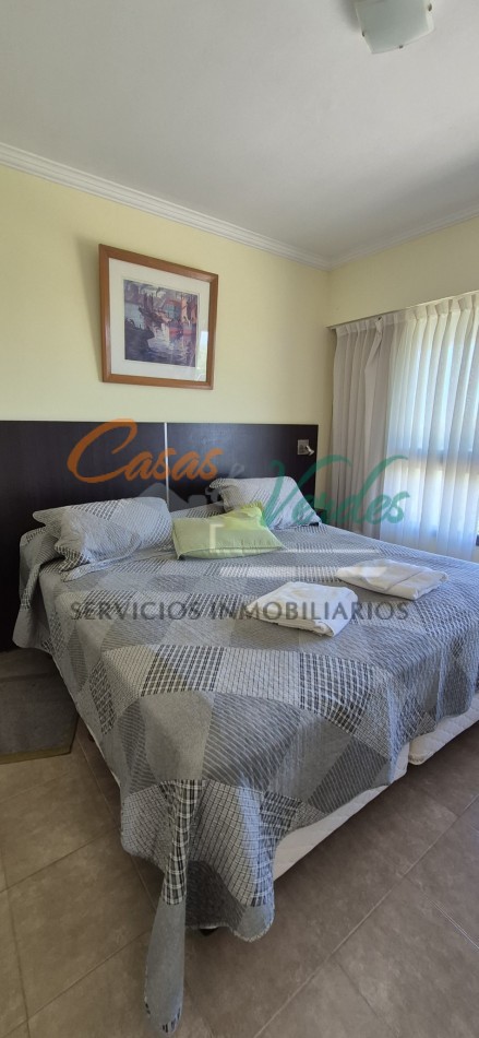 VENTA  monoambiente APTO TURISMO, con vista al rio y pileta