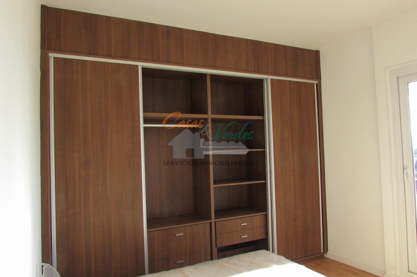 Entrega inmediata. EDIFICIO TANGO VICTORIA tipo A, mas de 100m2 cubiertos, 40m2 balcon, piso alto, impresionantes vistas del rio y la ciudad