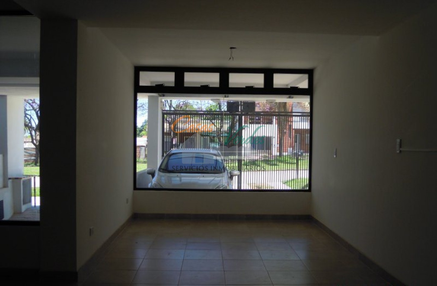 LOCAL, excelente estado, amplia disposicion, baño y espacio para kitchinette IDEAL, gym, consultorios, oficina, peluqueria, ACTUALMENTE ALQUILADO