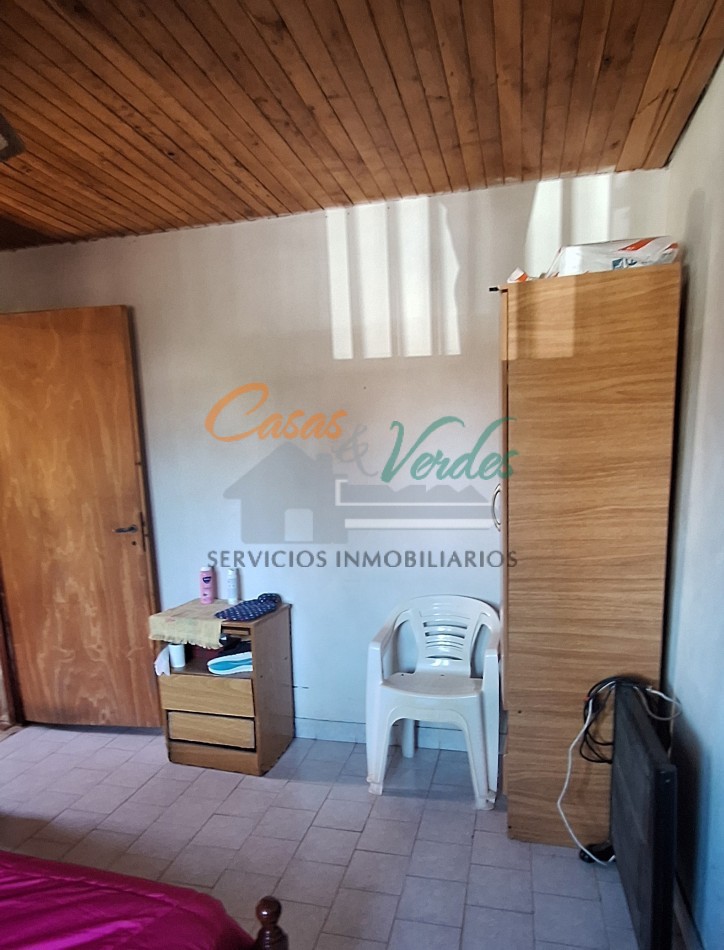 VENTA, casa dos dormitorios, living cocina, MUY AMPLIO PATIO espacio verde