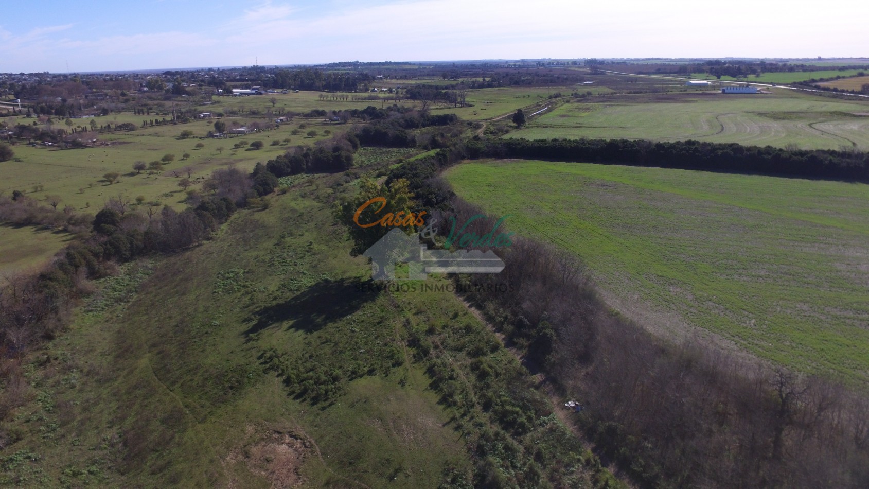 LOTE, con mas de 600 metros sobre arroyo El Ceibo, 38.390m2 (casi 4has.). frente a calle publica, conectada con ruta 26 y variante. terreno nivelado, arboles.-