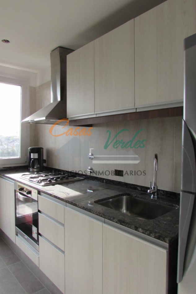 Entrega inmediata. EDIFICIO TANGO VICTORIA tipo A, mas de 100m2 cubiertos, 40m2 balcon, piso alto, impresionantes vistas del rio y la ciudad