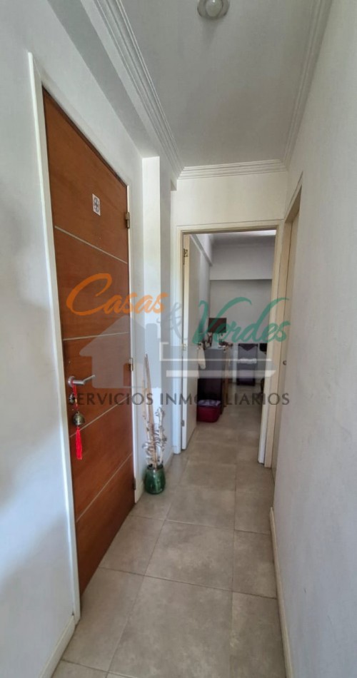 VENTA depto 1 dorm con balcon al Bvar. Moreno