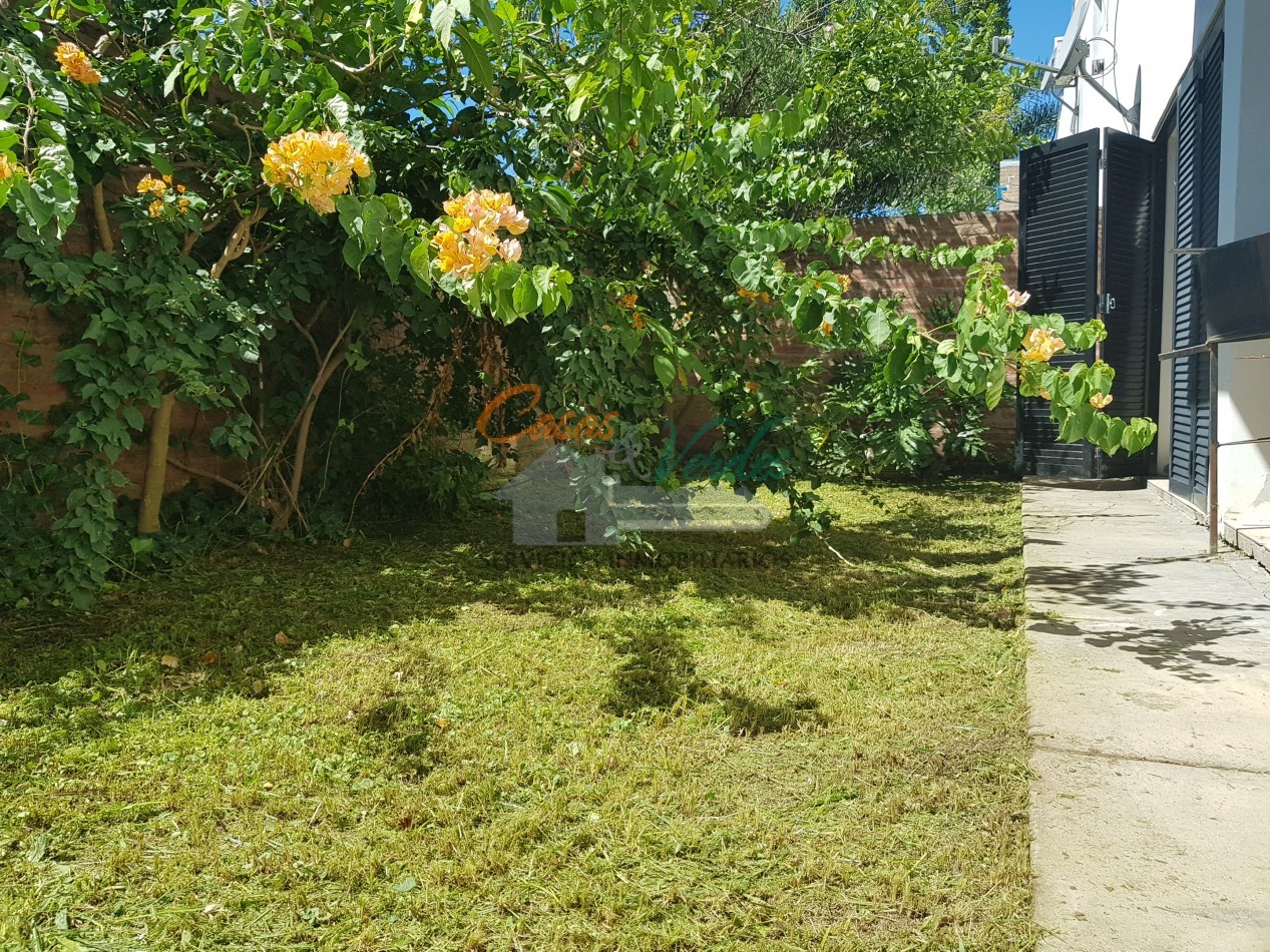 VENTA muy buen depto 2 dorm. en planta baja con patio