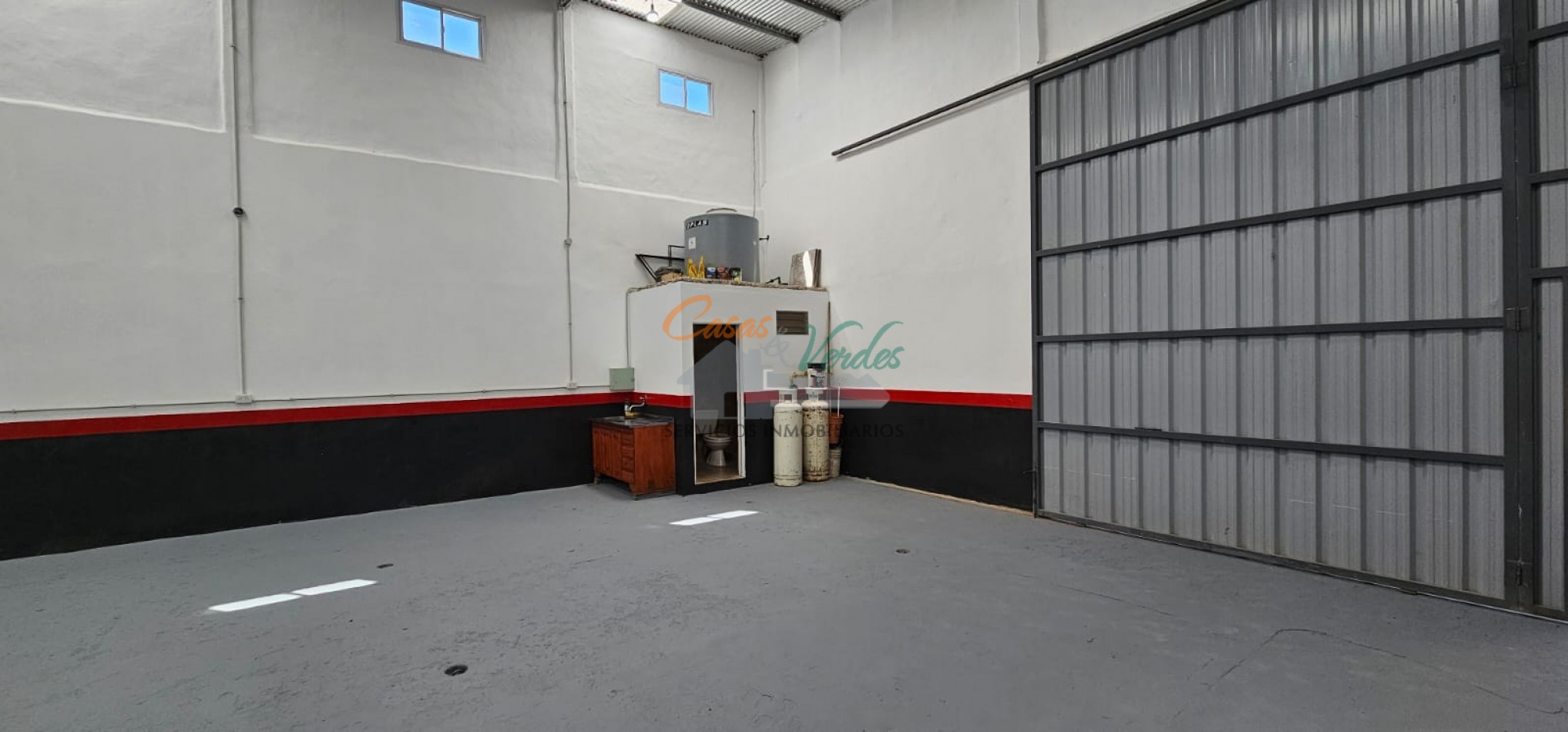 OPORTUNIDAD CASA moderna + GAPON, construccion todo nuevo.