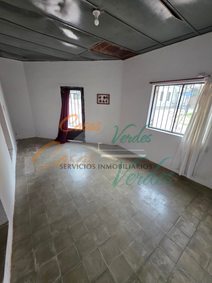 VENTA - Casa 3 dormitorios, patio, esquina