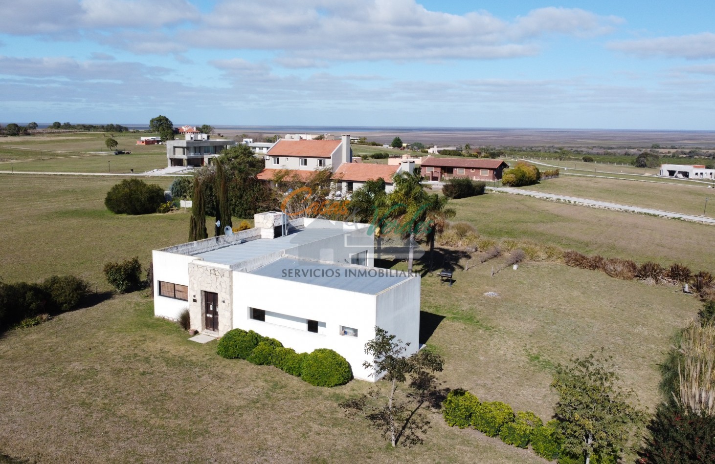 Casa en alquiler Los Algarrobos, 3 dorm, 2 baños, pileta, amplio parque, seguridad, naturaleza 