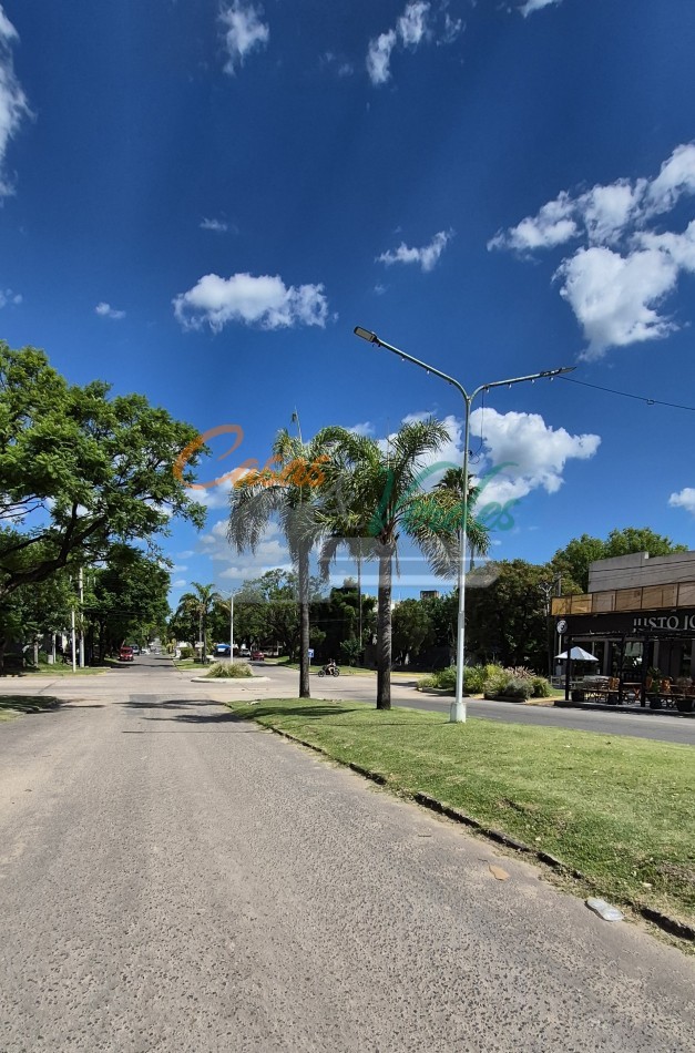 VENTA depto 1 dorm con balcon al Bvar. Moreno