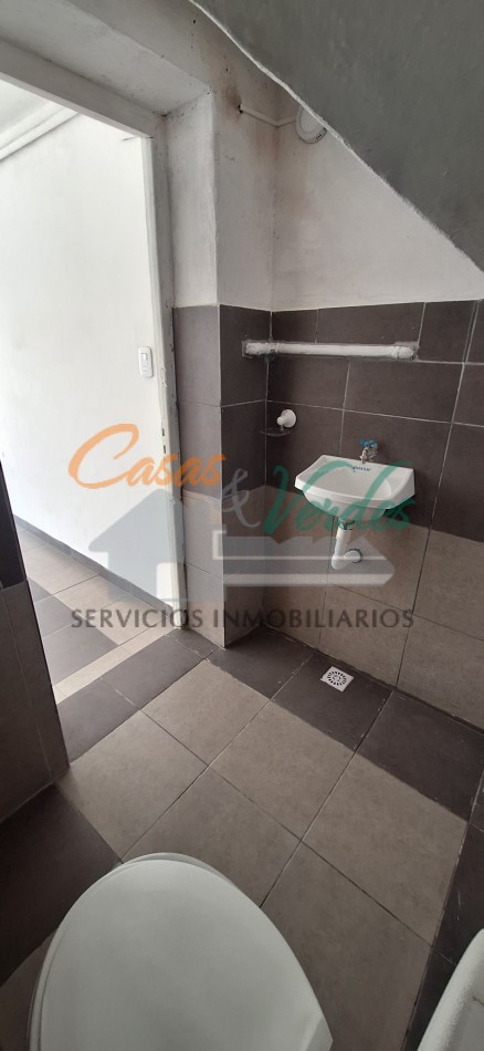 ALQUILER , local comercial CENTRICO pequeño