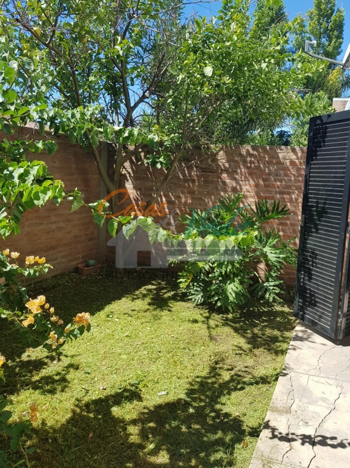 VENTA muy buen depto 2 dorm. en planta baja con patio