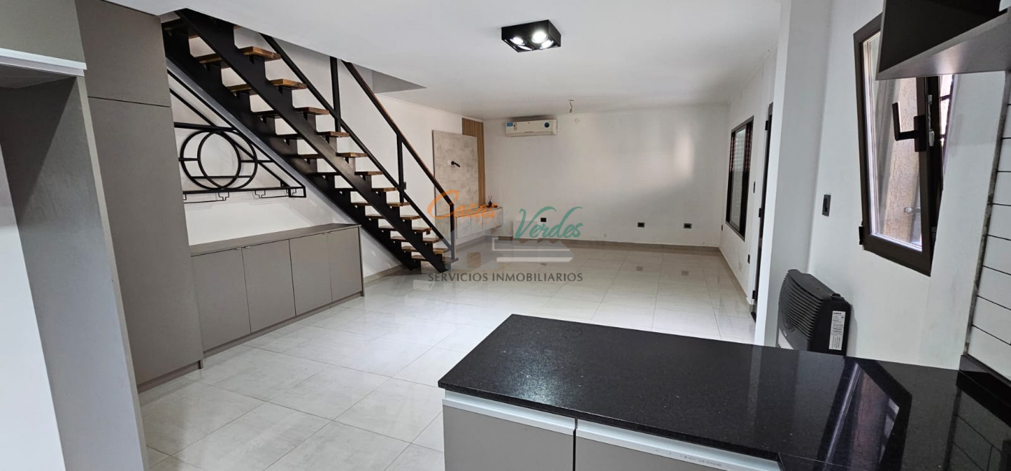 OPORTUNIDAD CASA moderna + GAPON, construccion todo nuevo.