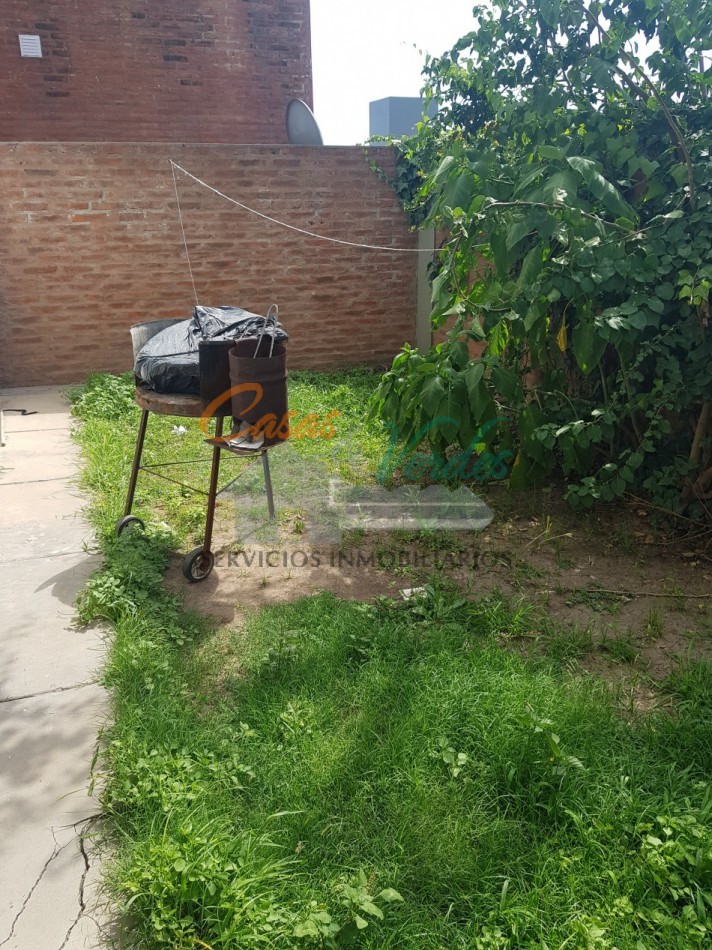 VENTA muy buen depto 2 dorm. en planta baja con patio