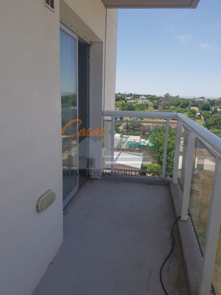 Depto. 1 dormitorio en Edif. Torre Chana piso 4 depto C balcon  vista al rio