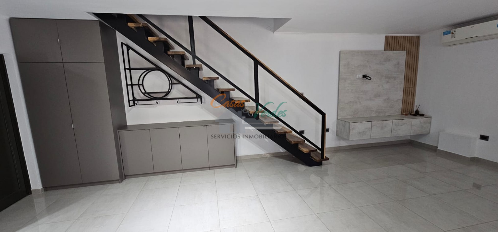 OPORTUNIDAD CASA moderna + GAPON, construccion todo nuevo.