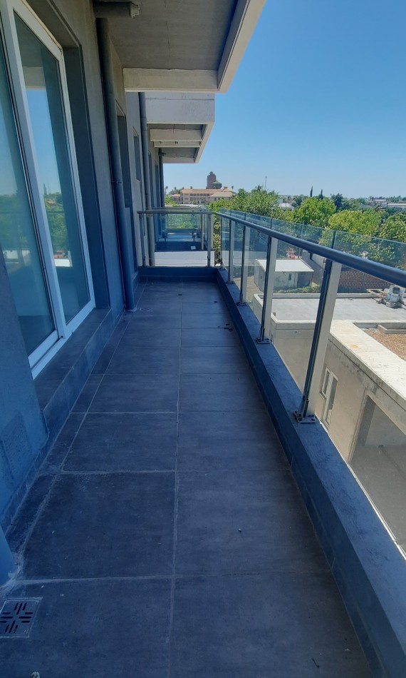 TANGO, depto tercer. Piso tipo C , esquina vista plena al Rio