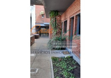 VENTA muy buen depto 2 dorm. en planta baja con patio
