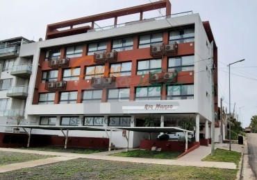 VENTA  monoambiente APTO TURISMO, con vista al rio y pileta