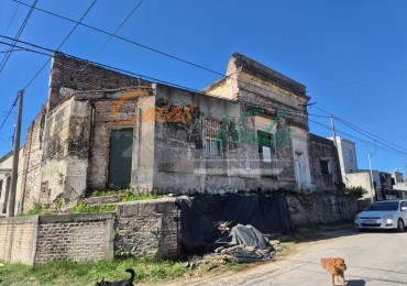 VENTA, esquina a reciclar, ideal comercial